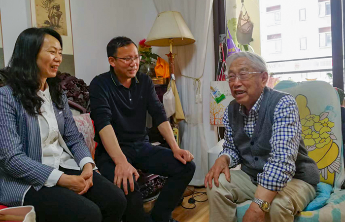 （小圖）入戶(hù)慰問(wèn)照片.jpg